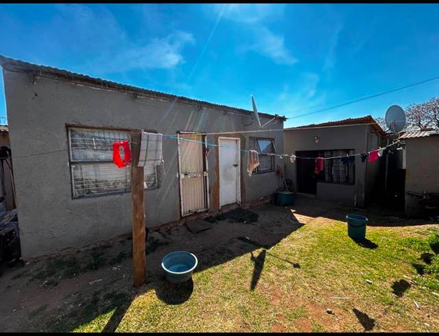 6 BEDROOM HOUSE FOR SALE IN ROSETTENVILLE